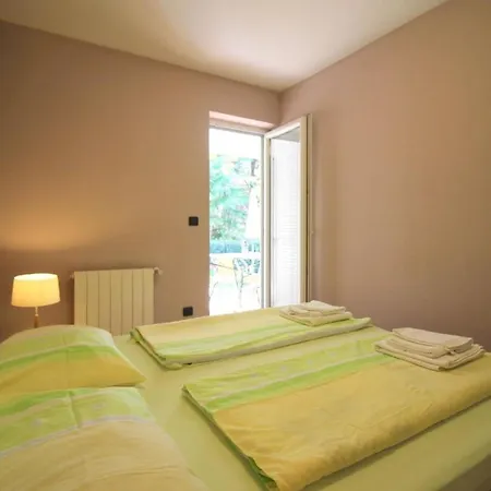 Ferienwohnung In Mit Eigenem Garten Apartamento Poreč