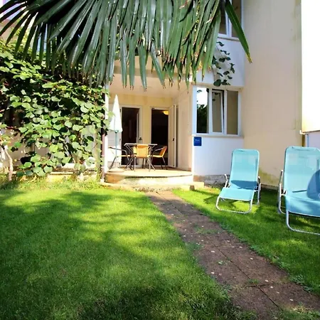 Ferienwohnung In Mit Eigenem Garten * Poreč